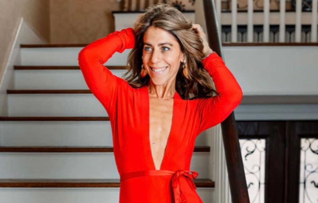 Dress for You, Not Trends: What Amy Berenbak Offers